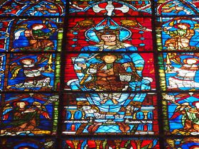 輝くシャルトルブルー！フランスの世界遺産・シャルトル大聖堂