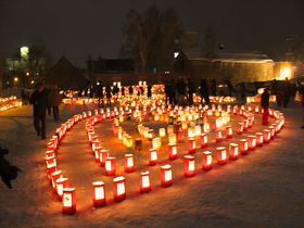 1万5千個の灯りがともる！北海道「たきかわ紙袋ランターンフェスティバル」