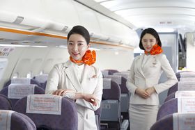 �؍��ɏA�q���Ă���<mark>LCC</mark>��O���r�I�ǂꂪ�����ŉ��K�H�̋L���T���l�C��