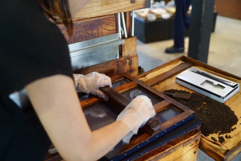 3�D�x�R�s�̂��̂Â���̗��j��m��F�u�r�c�������q���X�v�ۖ���̌�����V����