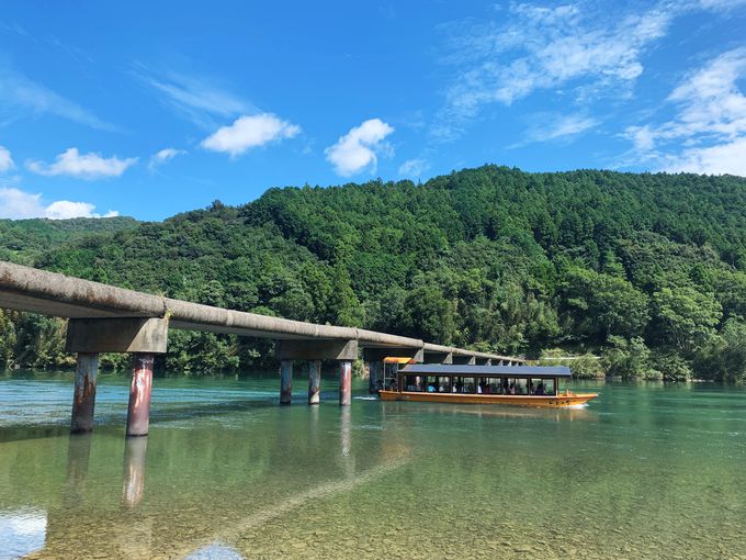 日本最後の清流、青く澄んだ美しい四万十川でカヌー体験