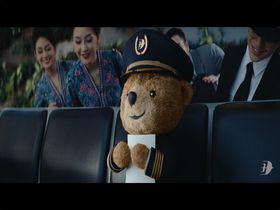 �}���[�V�A�q��̐VCM��3��10��������J�I���킢������p�C���b�g�p�[�J�[�ɒ��ڂ̃T���l�C��