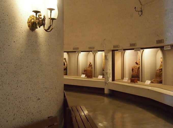 ���q������뒤��l���Œ���ꂽ�ω��O�\�O�ω��g�ɖ������