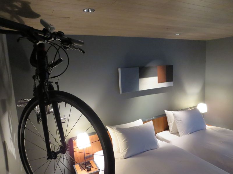 自転車もお部屋へご案内。尾道「HOTEL CYCLE」(ホテルサイクル)