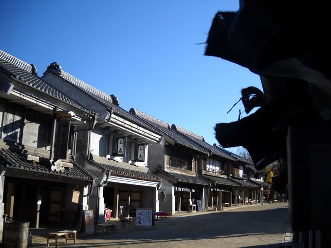 東日本一の大杉に圧倒にされる「麻賀多神社」と、江戸の町並を再現した「房総のむら」
