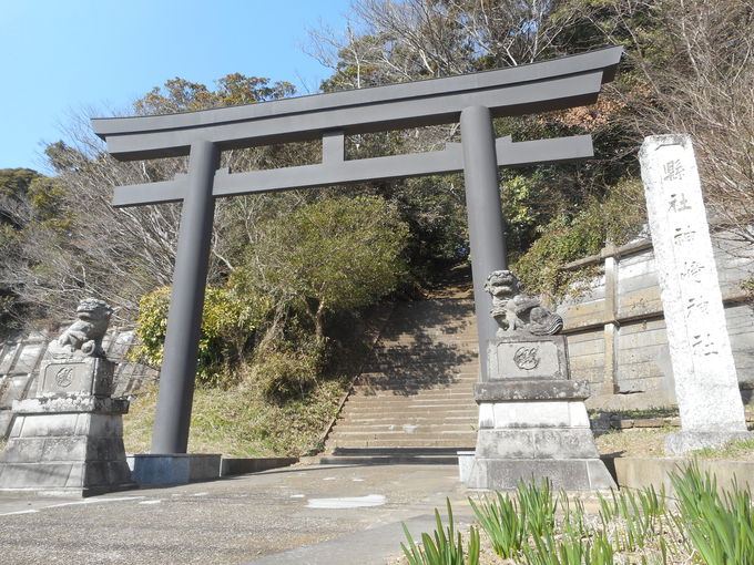 「神崎神社」は1350年以上の歴史を有する古社である