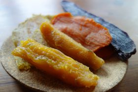 ��邪�ւ���l����I�n��100�N�̊����������X�u��ۉ��v�ŃJ���t�����������̋L���T���l�C��