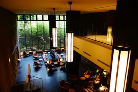 ̐X̂悤ȁuze U ZXeBs_vŐÎɕ܂؍݂̋LTlC