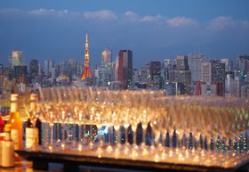 ivXzeuDINING & BAR TABLE 9 TOKYOv͒ߍō!!̋LTlC