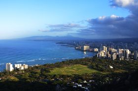 3����Ŋy���߂�I�n���C�u�_�C�������h�E�w�b�h�g���b�L���O�v�̋L���T���l�C��