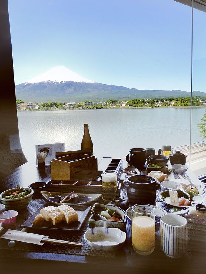 富士山を見ながら美味が楽しめる