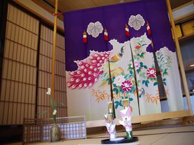 「花嫁のれん」で注目の石川県七尾市・一本杉通り。語り部が語る歴史や文化にふれあう街