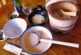 400�N�O���瑱���������O�����I�É��E�ێq�h�̂Ƃ��`�̋L���T���l�C��