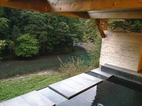 �l���\��̍K�Ɛ�����]�ޘI�V���C�Ɋ����u�z�e�����t�쉷��v�̋L���T���l�C��