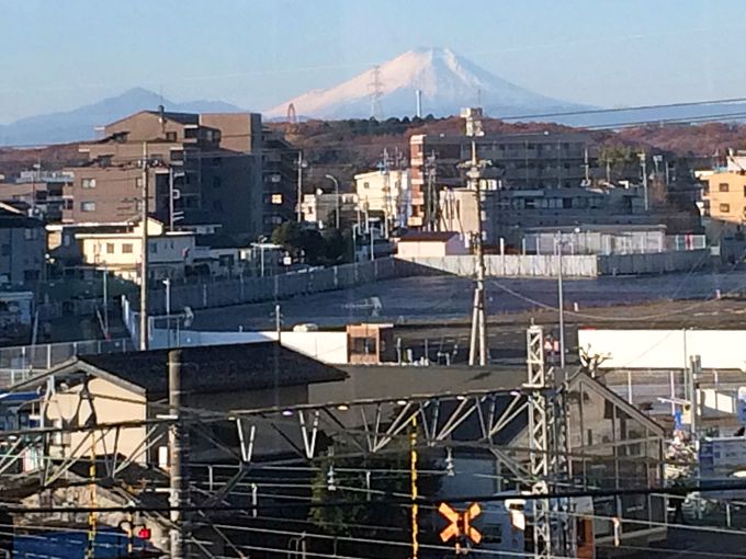 富士山を拝める鉄道ビューラウンジ
