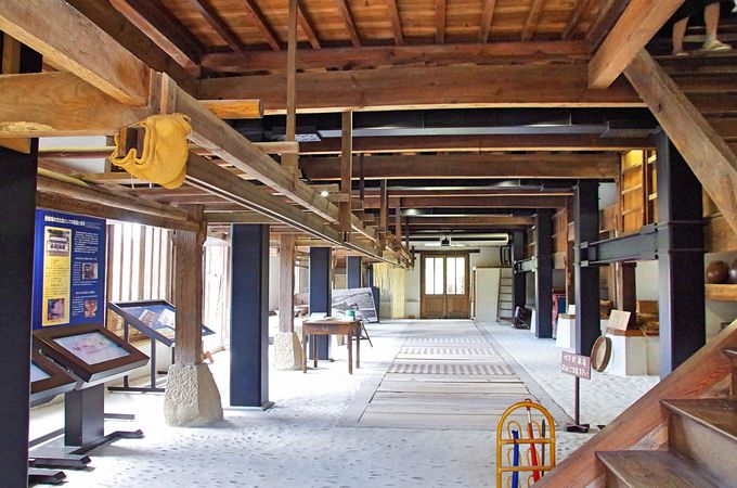 hE_̌тɋAEYuOC̏oÏWv