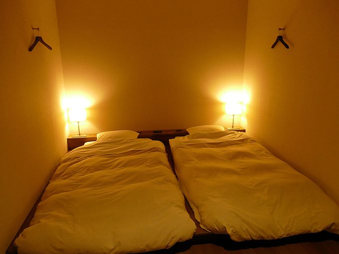 &AND HOSTEL HOMMACHI EAST̖Lxȕ^Cv