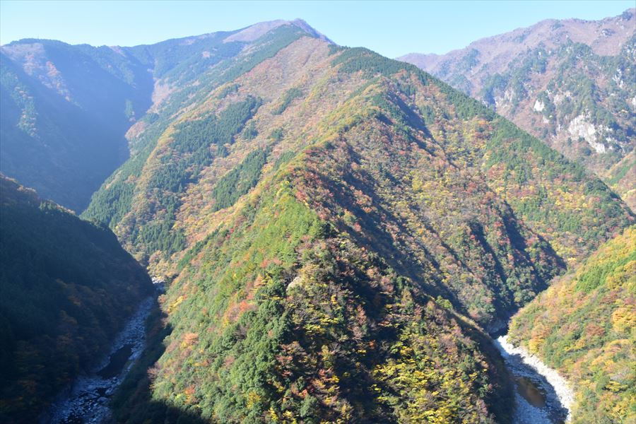 cJ̊όX|bg֏mA狴Ԃ̌kJ