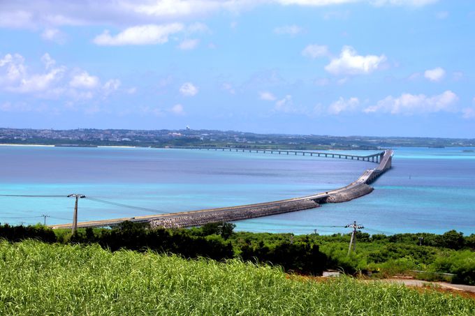 絶景ッ 日本一長い橋で青い海を渡ろう 宮古島 伊良部大橋 沖縄県 トラベルjp 旅行ガイド