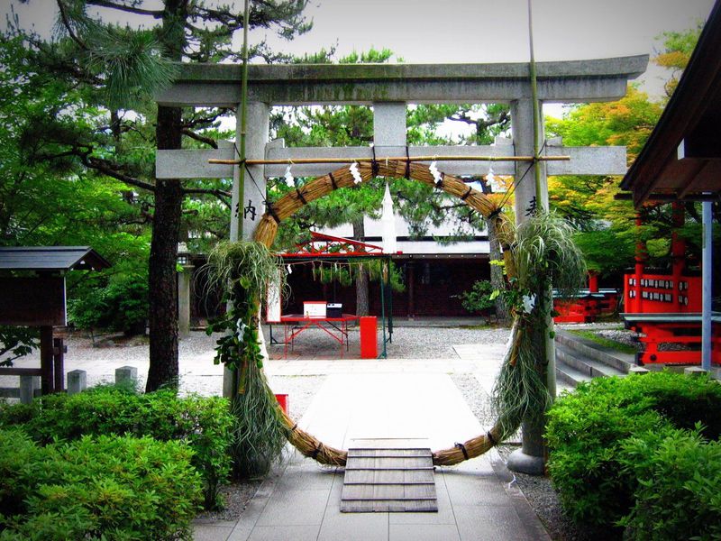 「茅の輪くぐり」が１か月間できる！京都・車折神社で夏越しの祓い