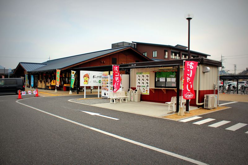 滋賀県栗東市の「おにぎりドライブスルー」が早くて安くてうまくてお得すぎる。