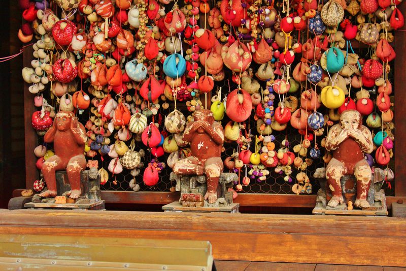 お猿さんがいっぱい！東山「八坂庚申堂」は京都の猿の寺！