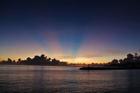 �u�z�e�� ���[�g�C������v����p�̗[�Ă����ڂɐ��݂�I�̋L���T���l�C��