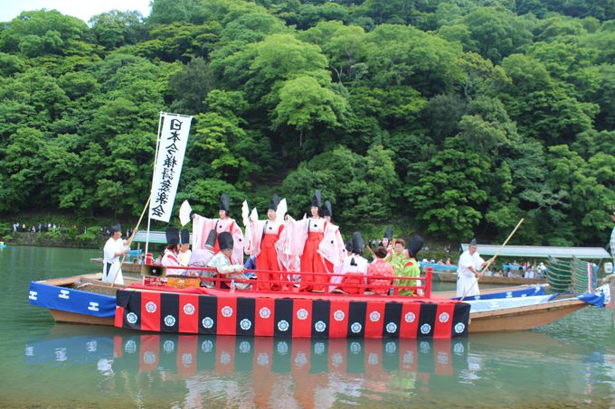 京都嵐山 三船祭 は雅な水上の平安絵巻 京都府 Lineトラベルjp 旅行ガイド