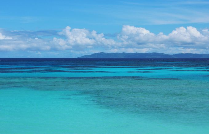 波照間島「ニシ浜」でハテルマブルーの絶景へ飛び込もう！ | 沖縄県