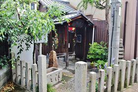 ���s�u���q���G��ˁv�Ƌj�[��́u���G�\���v�̋L���T���l�C��