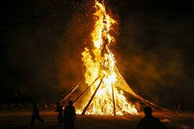 30m̑K͂ȑ叼RI`\oc̉΍Ձ`̋LTlC