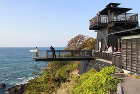 �\�o�����Ő�[�̃p���[�X�|�b�g�I����̖��`�󒆓W�]��X�J�C�o�[�h�`�̋L���T���l�C��