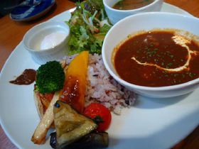 ���E�����u�݂�cafe Mizukinosho�v�Ŕ��y���l�ɂȂ낤�I�̋L���T���l�C��