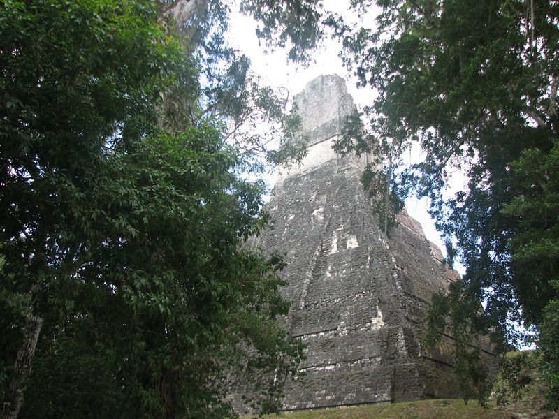 マヤ文明の大都市！ジャングルに潜む、圧巻のティカル遺跡（グァテマラ）