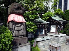 �������ł����v�I����������̕S�ݓX�͓V��̃p���[�X�|�b�g�̋L���T���l�C��