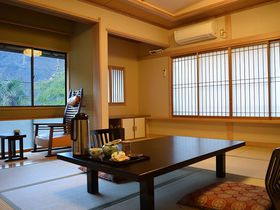 _ސŎqAɂ߁IzeEh10I̋LTlC