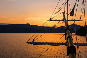 Ղ̃}WbNA[ICDSunsetCruiseŖ@̐i̋LTlC