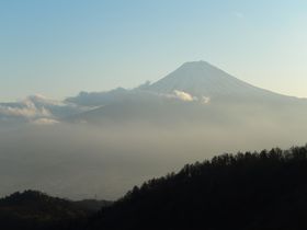 美しい富士山の姿を堪能したい人は、山梨「三ツ峠」へ！