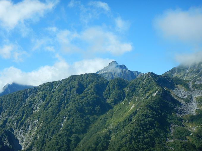 天空の楽園「アルプス表銀座コース」から槍ヶ岳へ、4日かけて稜線歩き 