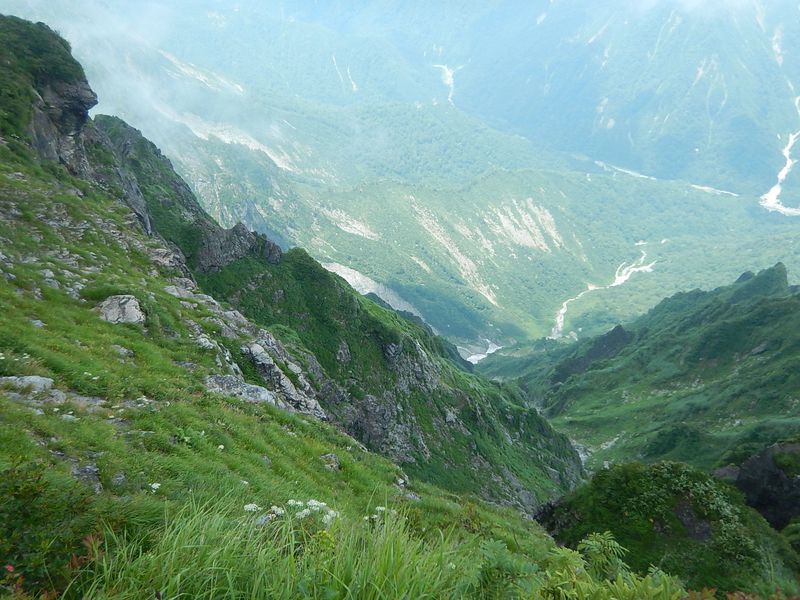 日本最長100kmの「ぐんま県境稜線トレイル」谷川岳へGO！