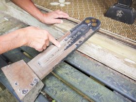 ���q���G�͐����Ă����I�Ռ��̖��q�`�����c��򕌌��R���s�ւ̋L���T���l�C��