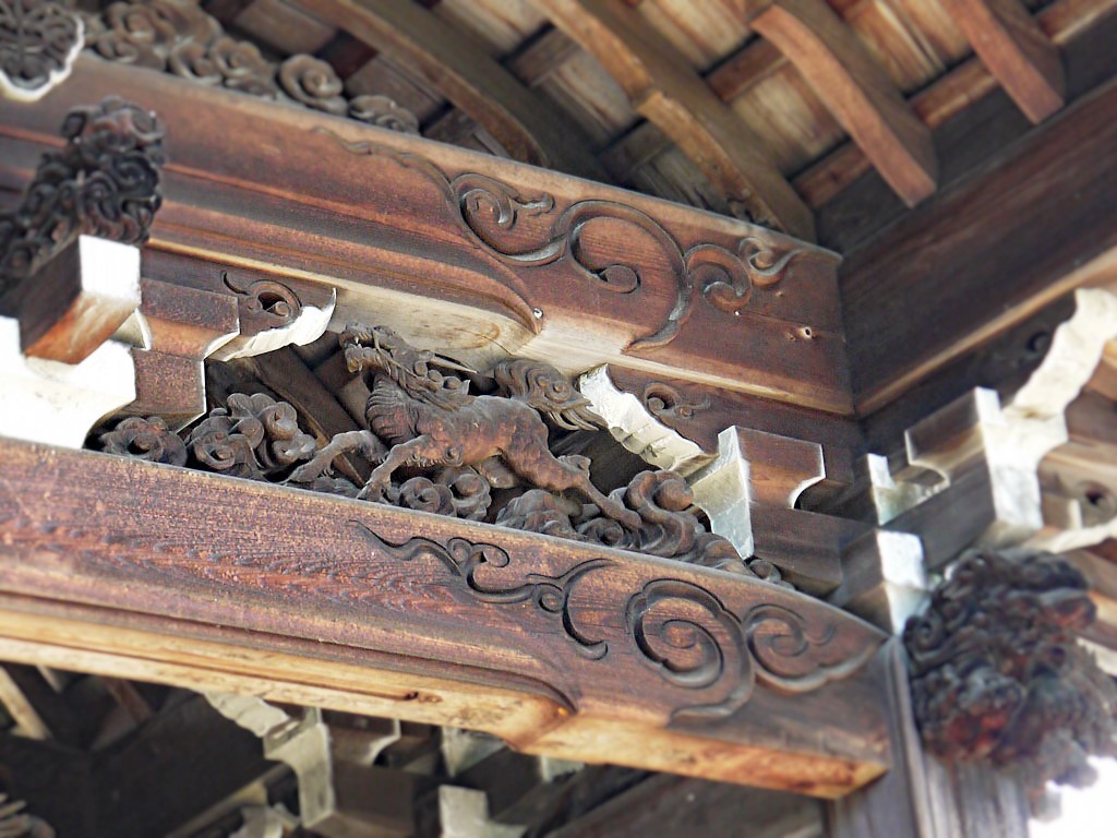 麒麟がいる！西教寺の唐門は琵琶湖の絶景ポイント
