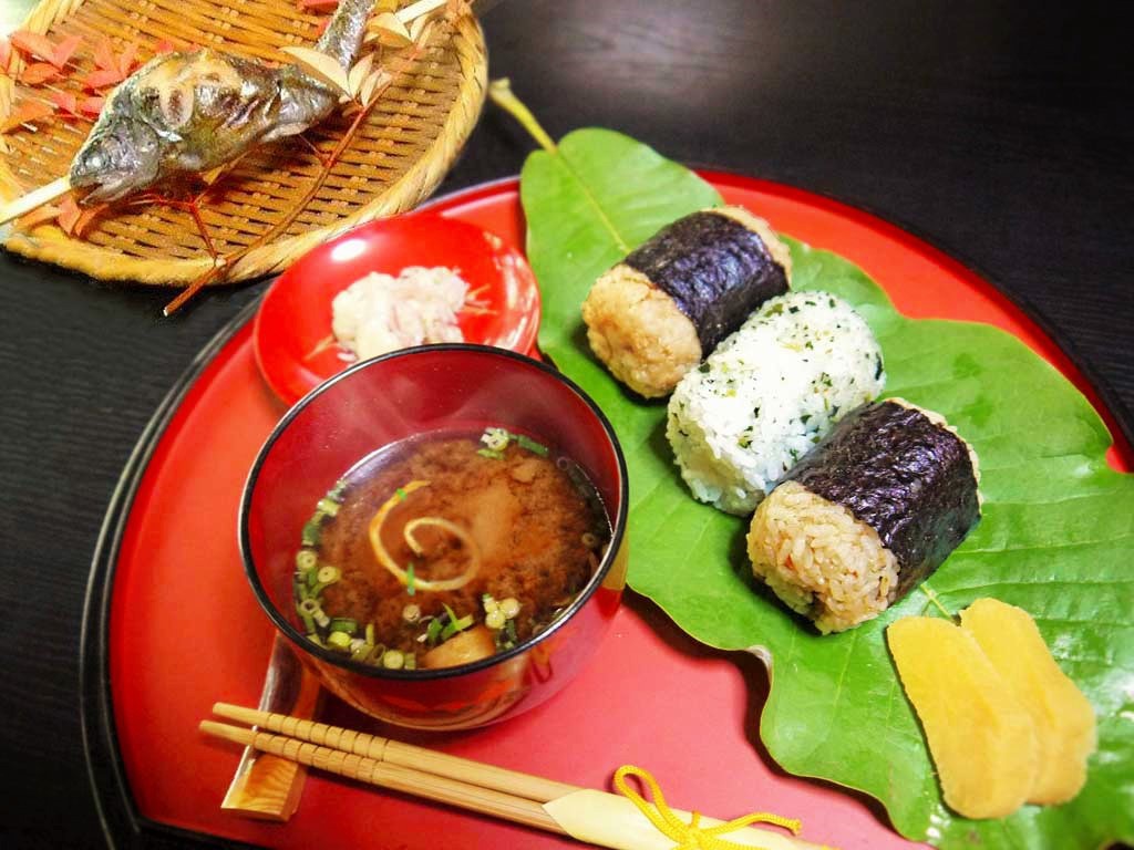 ɏ㈬сY΃jW}X̉ĂIOuO̕U߂v