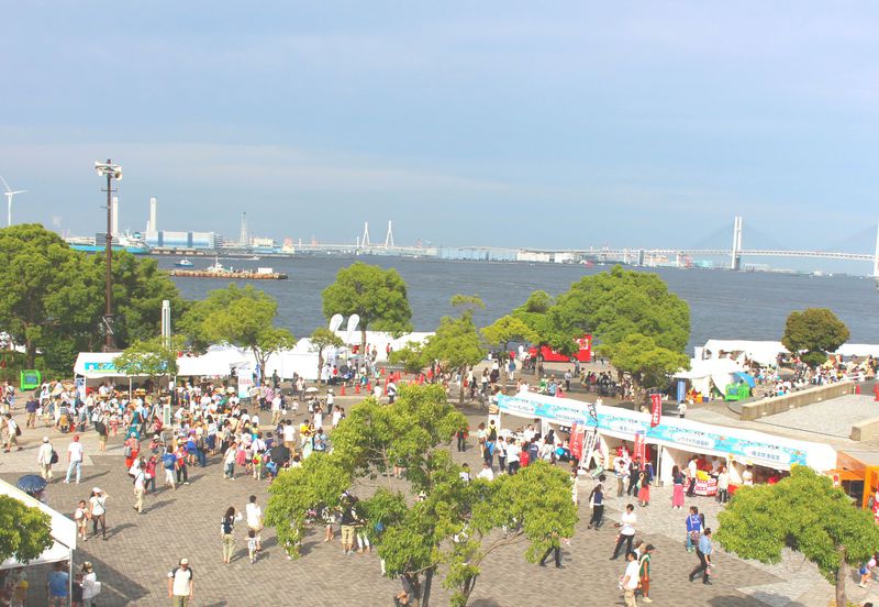 日本の開港を祝う横浜開港祭でひと足早い夏を満喫しよう