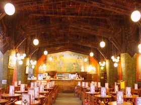 まるで教会のよう！現存する日本最古のビヤホール「ビヤホールライオン 銀座七丁目店」