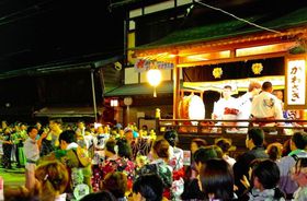 ��x�s������a�݂��I�򕌁u�S��O�邨�ǂ�v���y�������̋L���T���l�C��