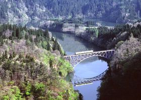 ���ꂼ���{�̌����i�I������ JR�������̃r���[�X�|�b�g������̋L���T���l�C��