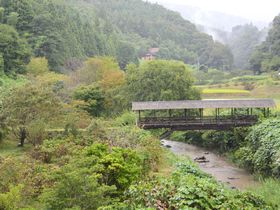 屋根付き橋がノスタルジック！愛媛県内子町の里山を散策