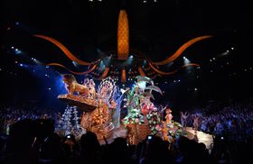 ���{���㗤�A�g���N�V���������s�����I���`�f�B�Y�j�[�����h�̋L���T���l�C��