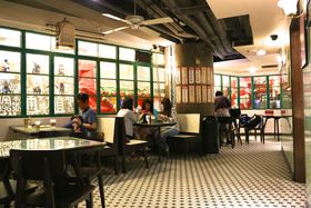 ���͂�X�^�o�Ɍ����Ȃ��I���`�F�����Ղ�ȂQ�̌��I�X�^�o�̋L���T���l�C��